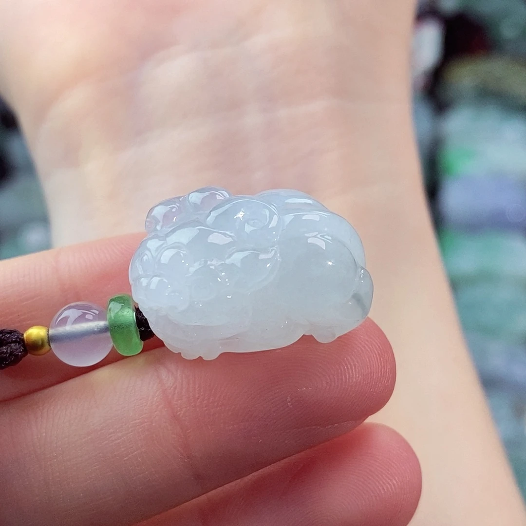 颈饰未镶嵌翡翠天然