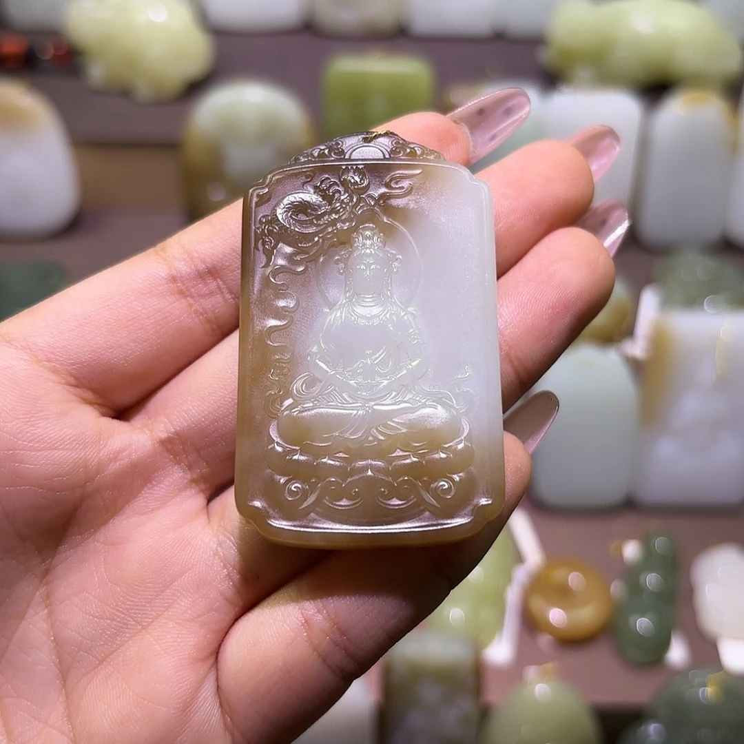 和田玉未镶嵌颈饰