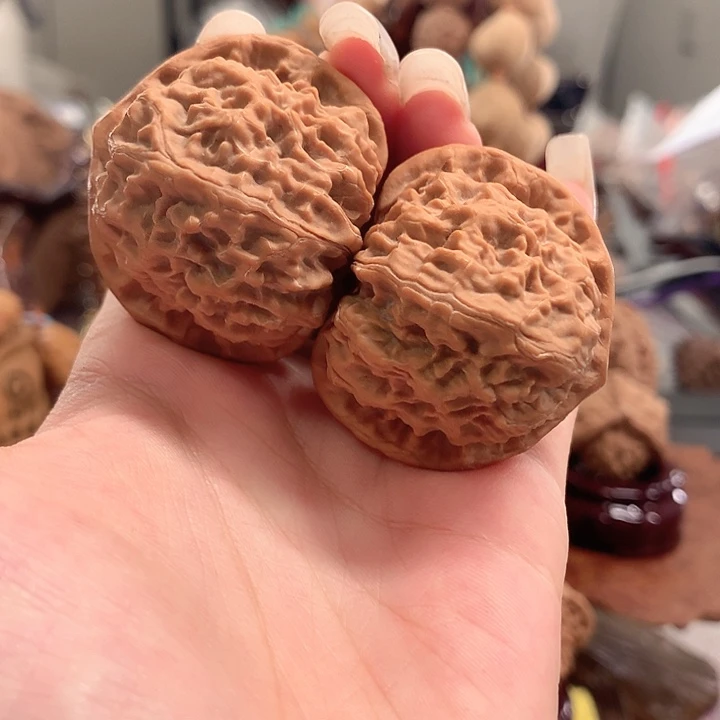 吊坠文玩核桃金麒麟