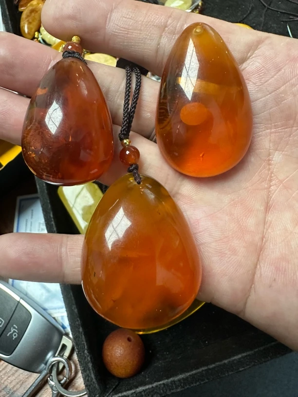 俄蜜吊坠多样性发其一