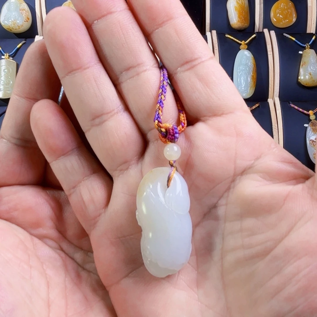 @****和田玉未镶嵌颈饰