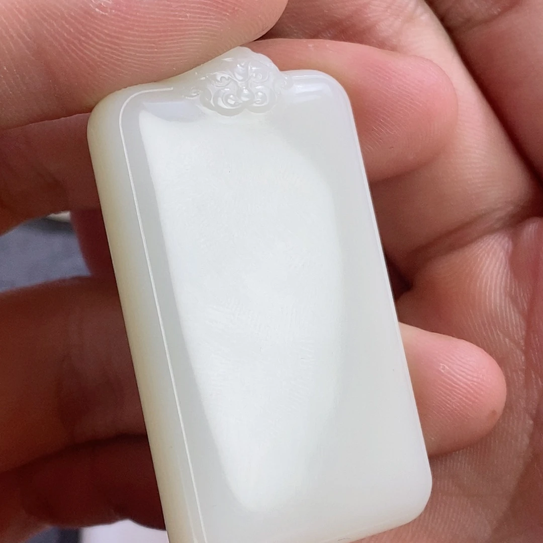 未镶嵌和田玉挂件新疆且末山料特价水线