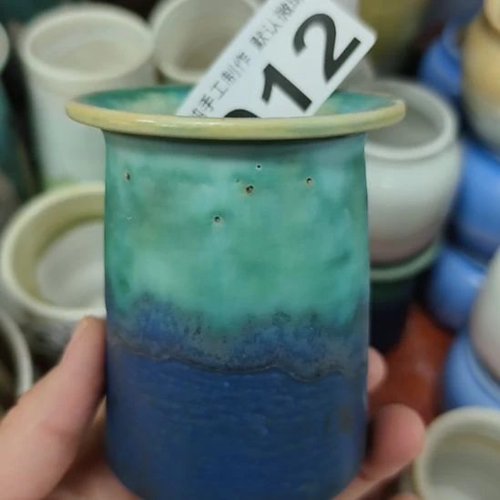 景德镇手工高温陶瓷：内5.5口高10.5微瑕