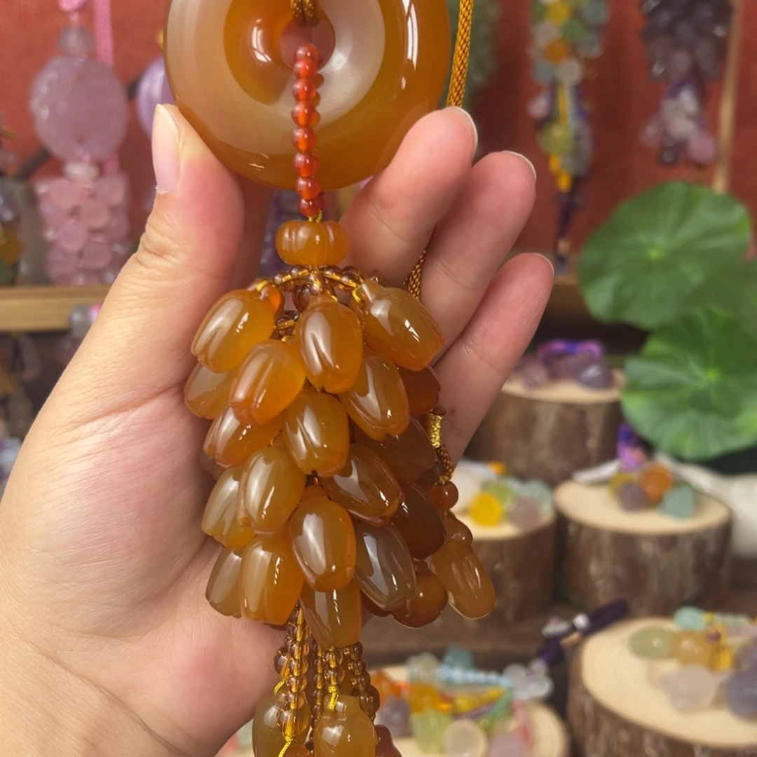 焦糖色平安扣汽车挂件