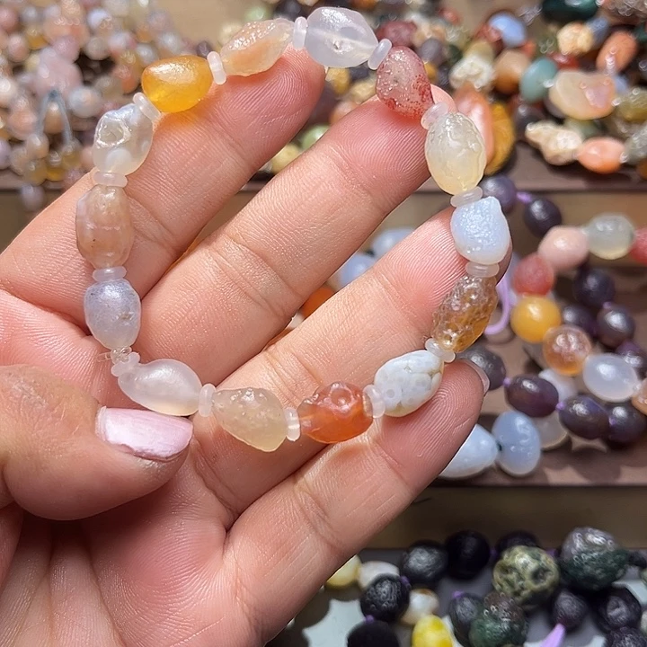 阿拉善彩玛瑙手串
