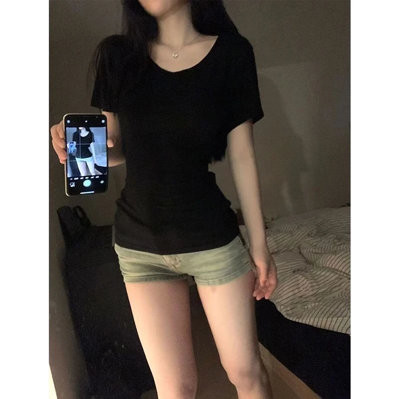 2025夏季新款V领百搭正肩辣恤锁骨小众设计感显瘦纯色女短袖上衣