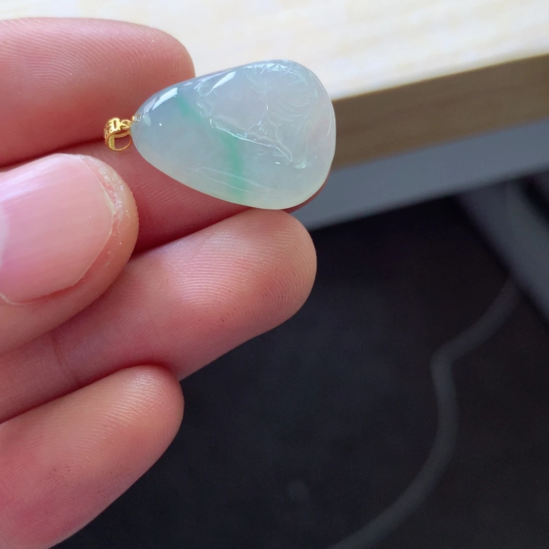 翡翠颈饰未镶嵌吊坠