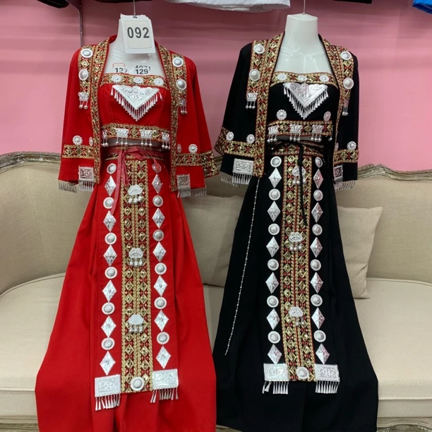 民族特色苗族女装复古舞台表演旅游拍照服装