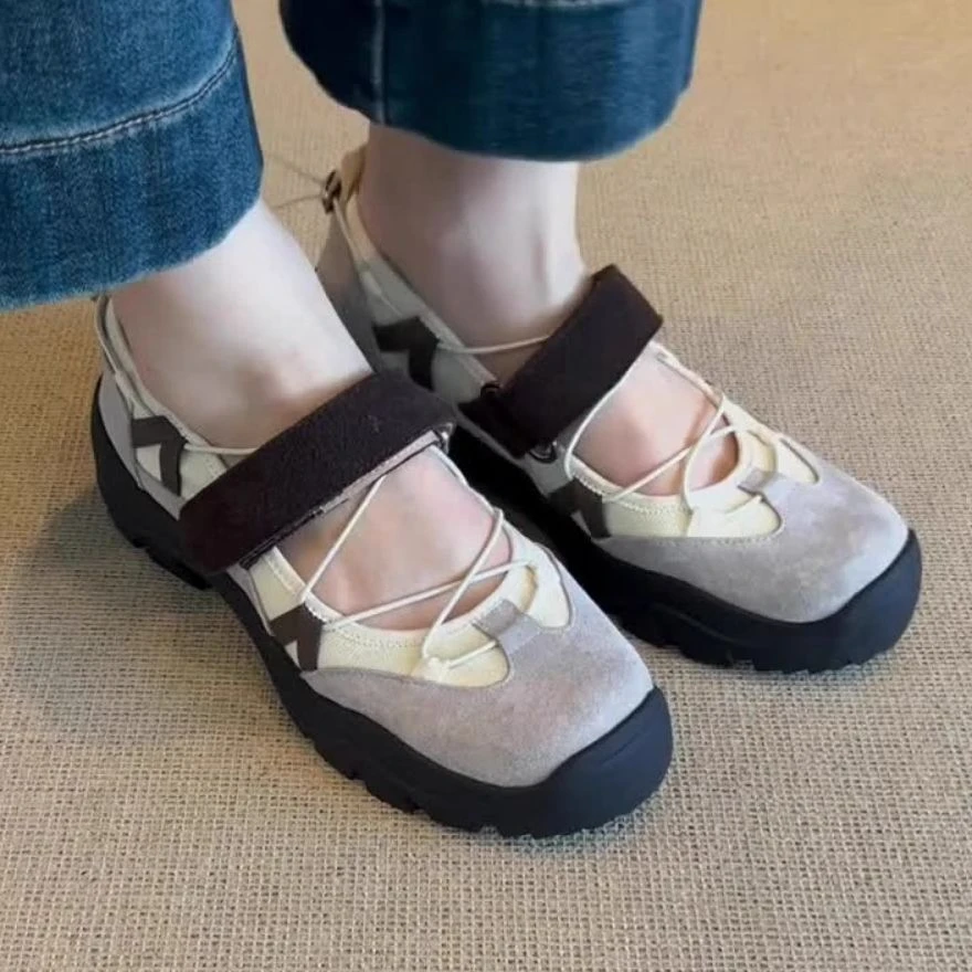 复古魔术贴玛丽珍鞋女2025年新款夏季厚底休闲芭蕾舞运动镂空凉鞋