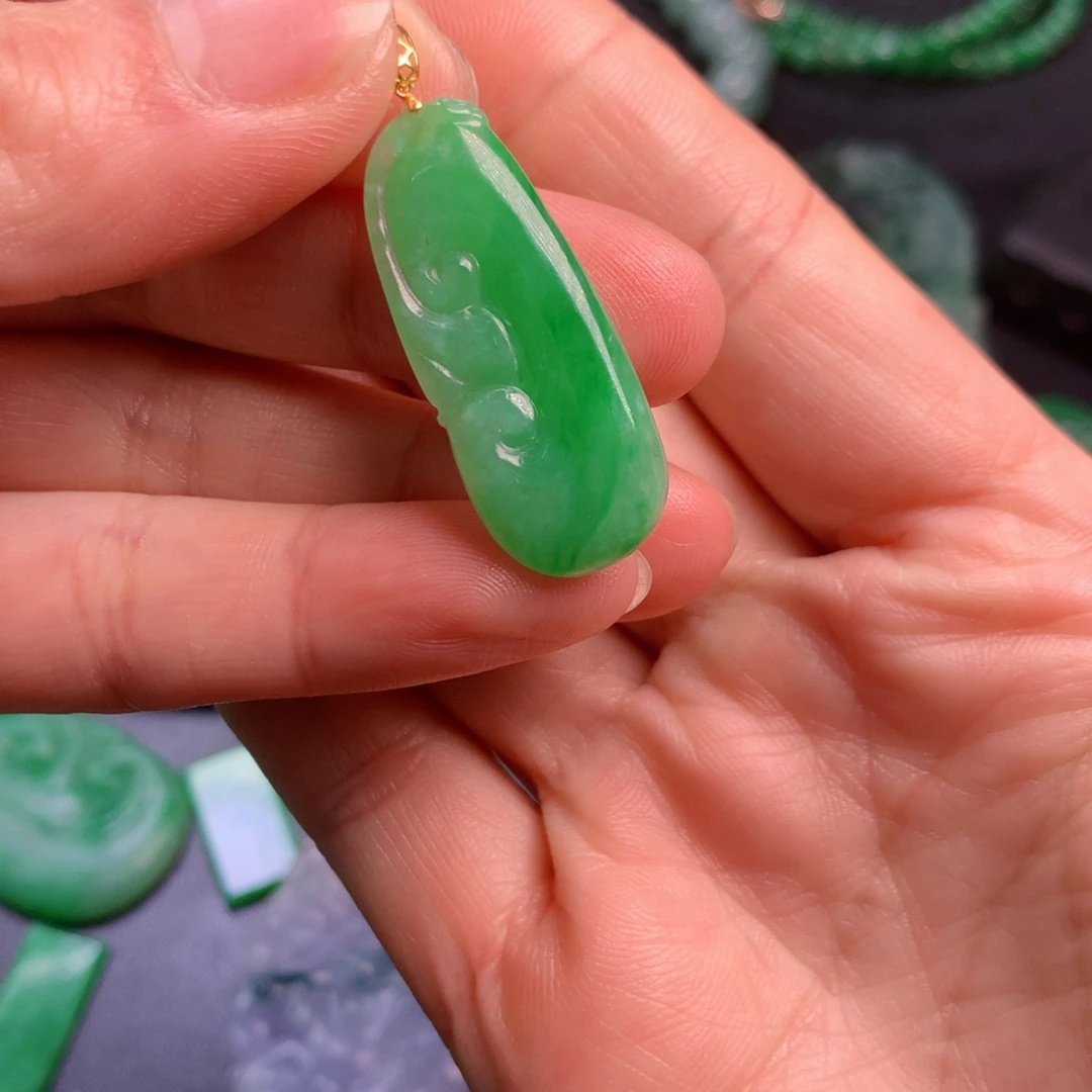 颈饰未镶嵌翡翠翡翠