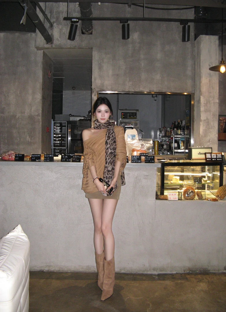 慵懒风复古气质纯欲斜肩不规则针织毛衣罩衫上衣性感辣妹包臀短裙