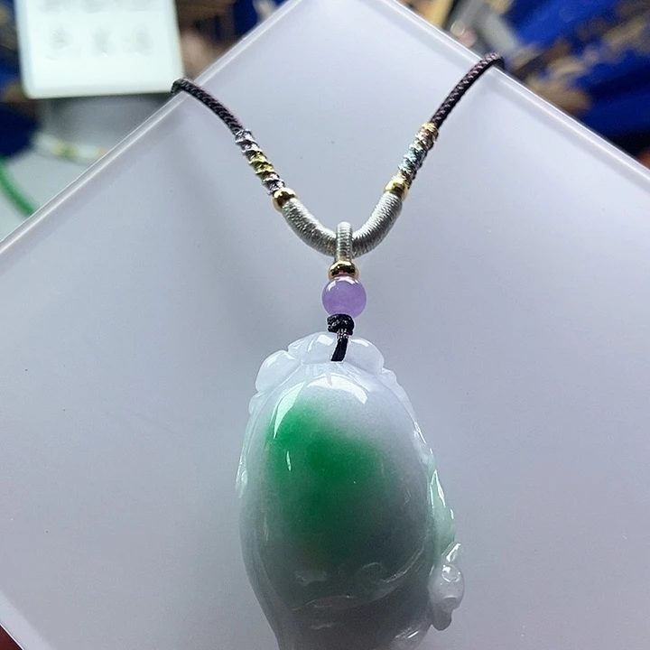 吊坠(赠链)未镶嵌翡翠