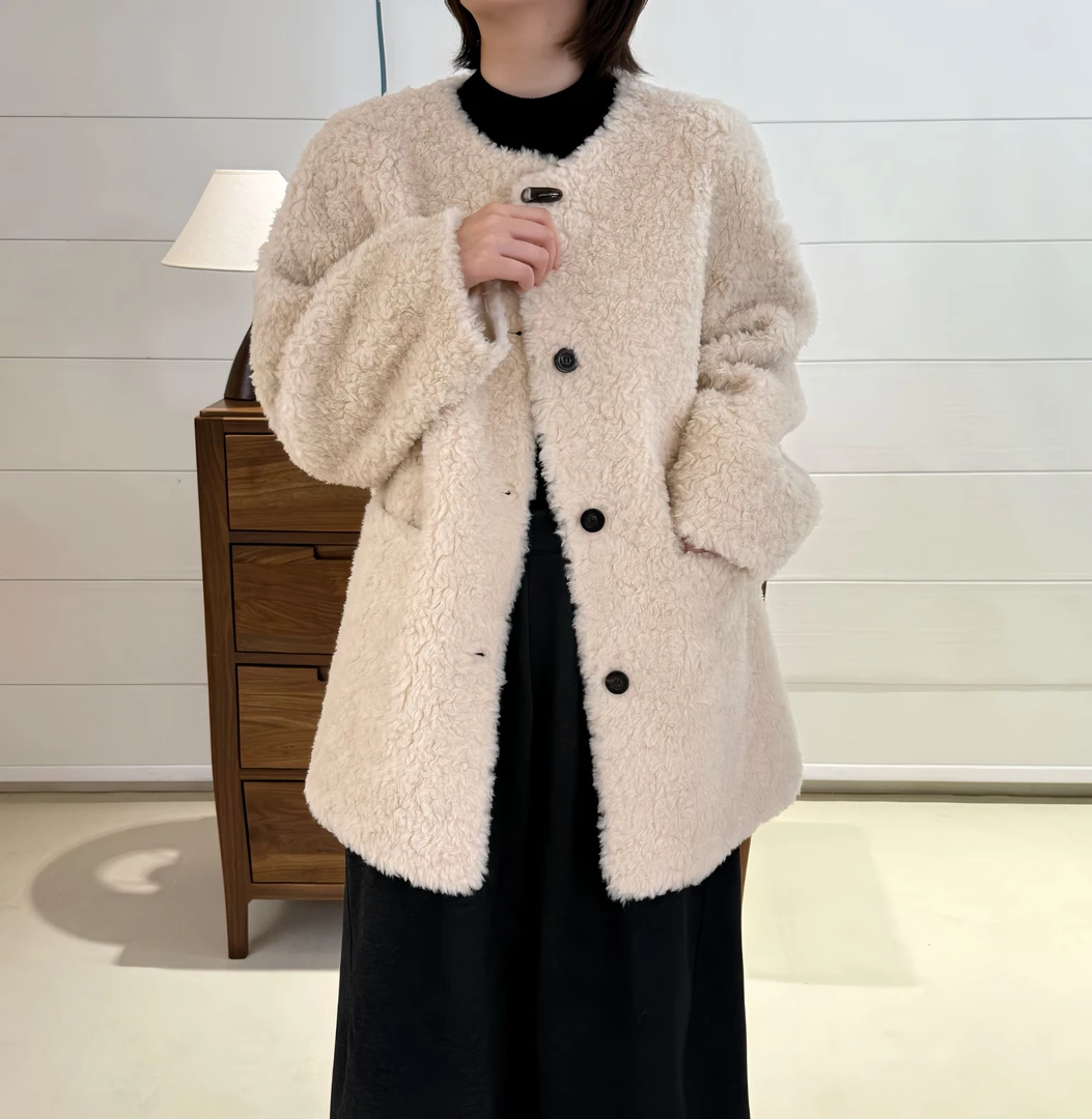 人造皮草 休闲风常规款长袖圆领女外套冬季毛绒宽松简单韩系皮毛