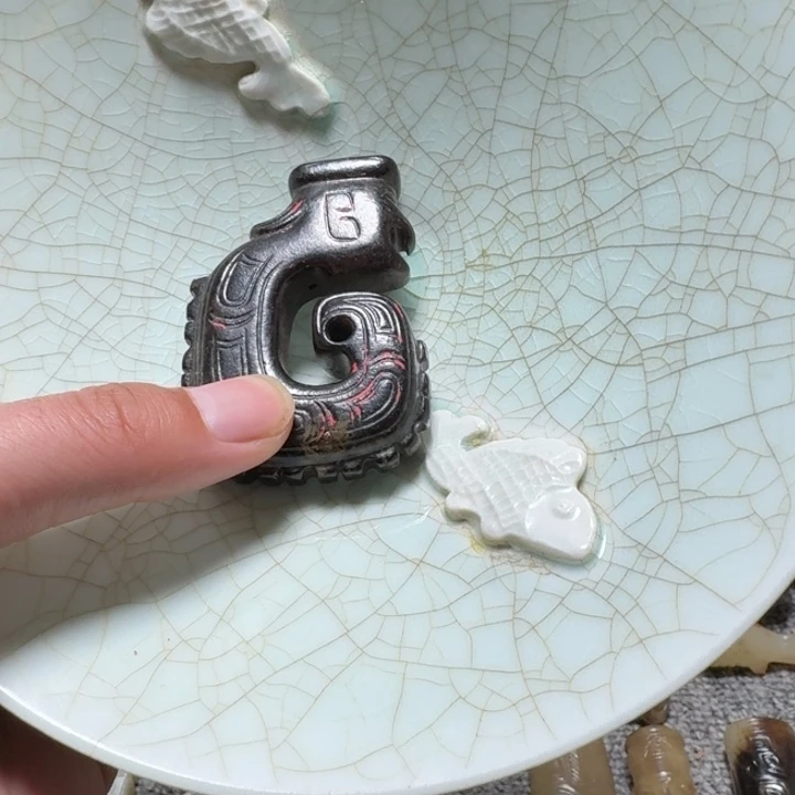 a***灵瓷片双鱼青瓷开片大碗
