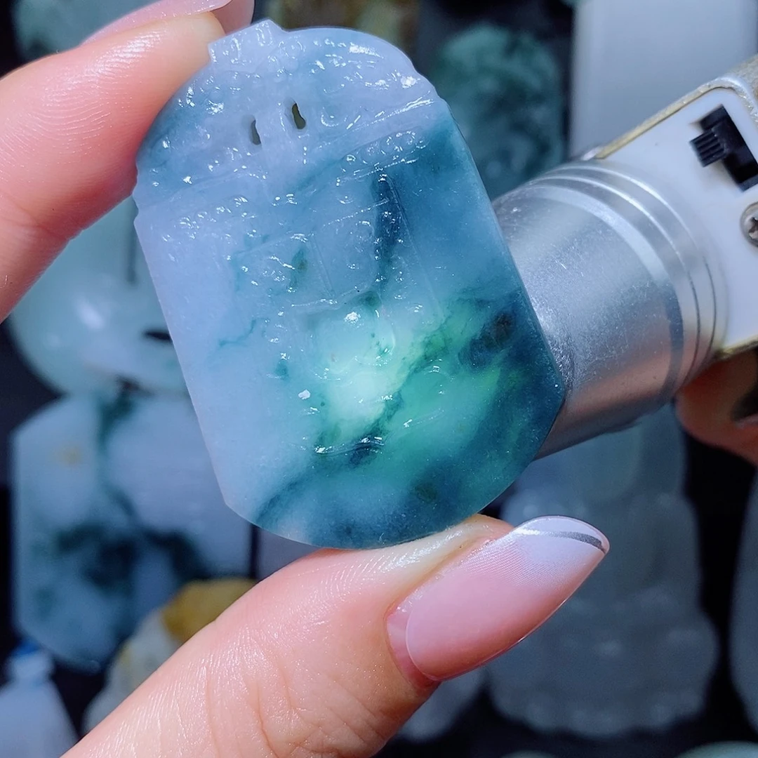 定制翡翠未镶嵌翡翠