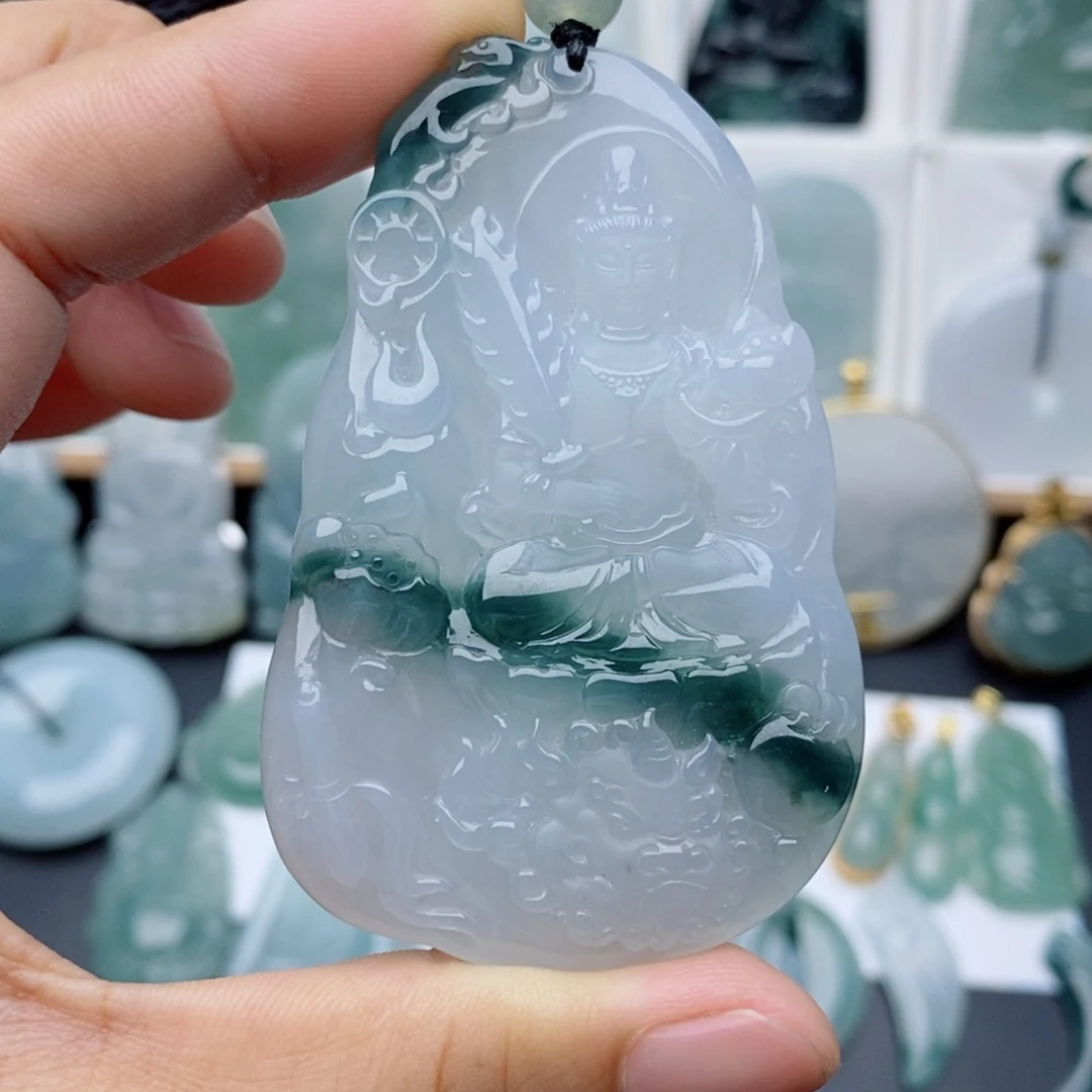 天***醉翡翠未镶嵌颈饰文殊