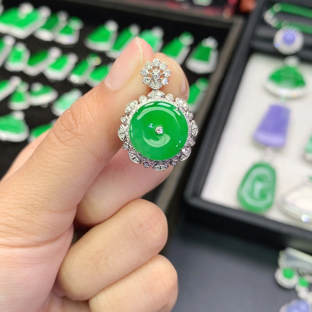 翡翠18K金镶嵌吊坠(不含链)