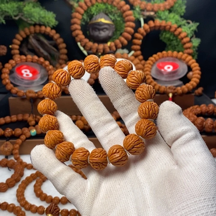 桃核吊坠S****7秦岭龙纹