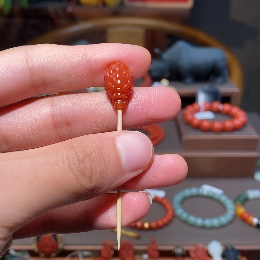 南红玛瑙未镶嵌手链