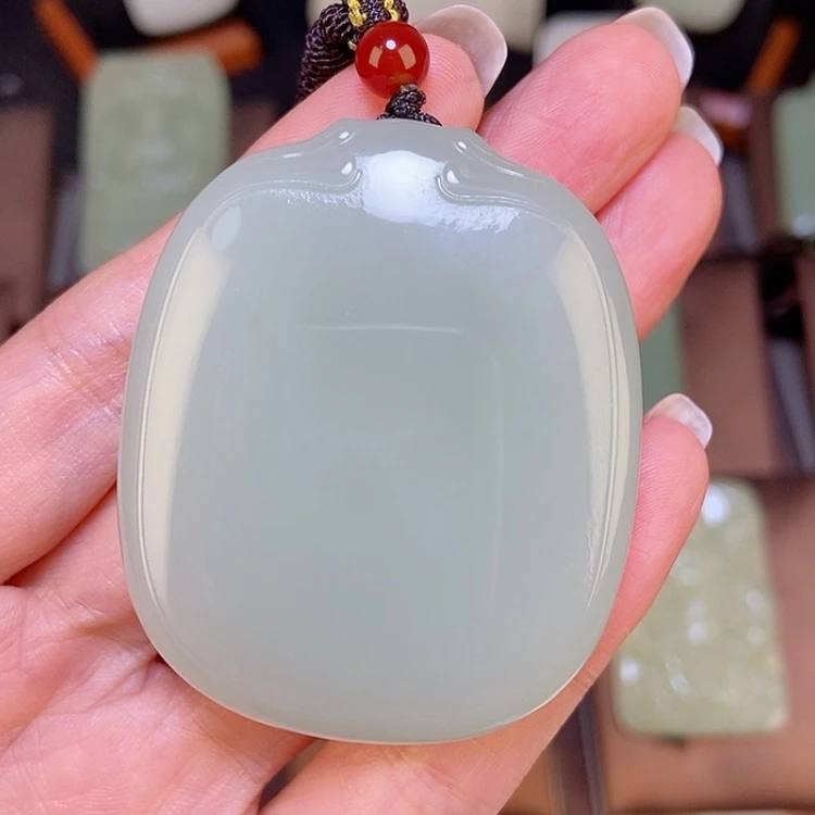 【闪购商品】颈饰未镶嵌和田玉