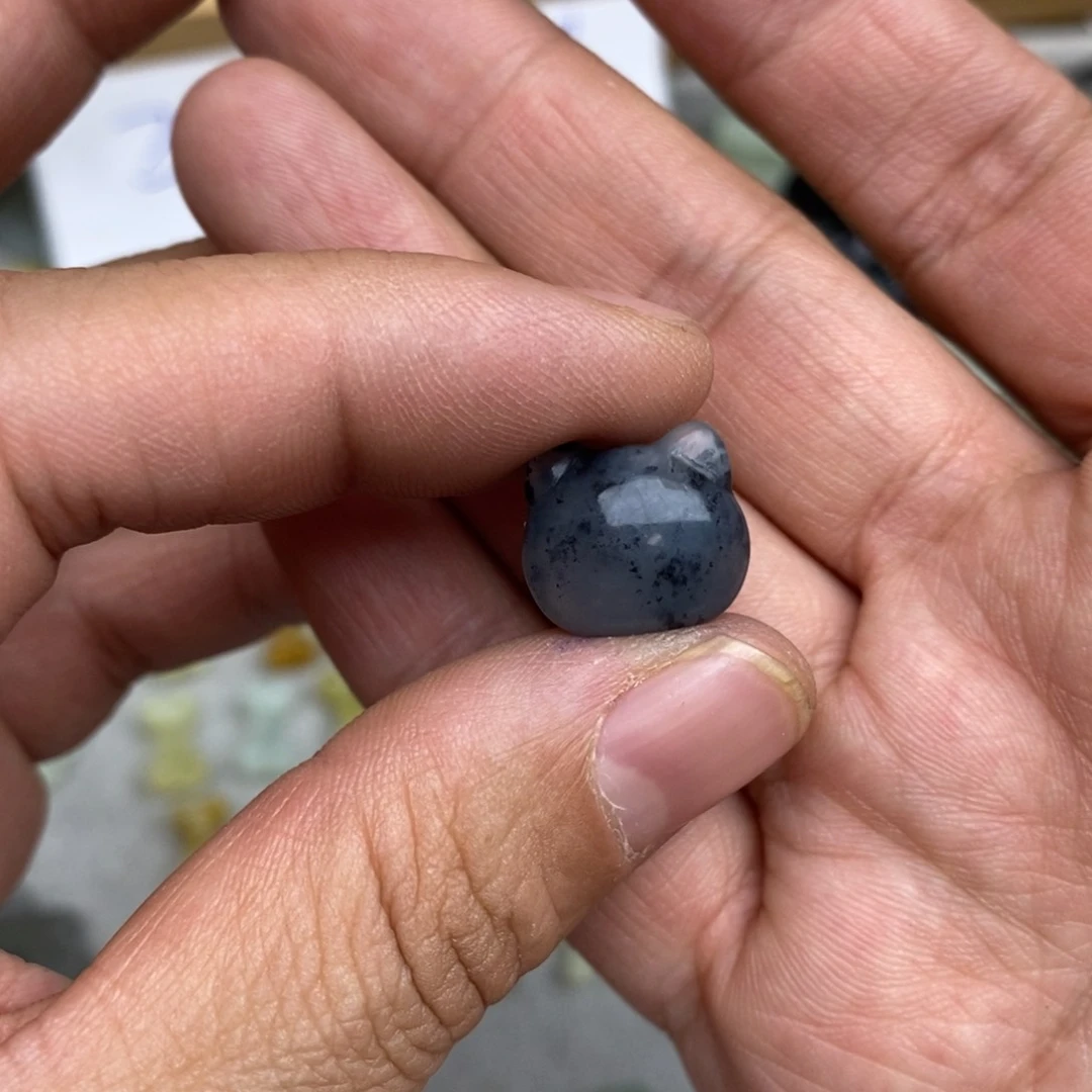 岫玉纯天然岫玉假一赔十未镶嵌