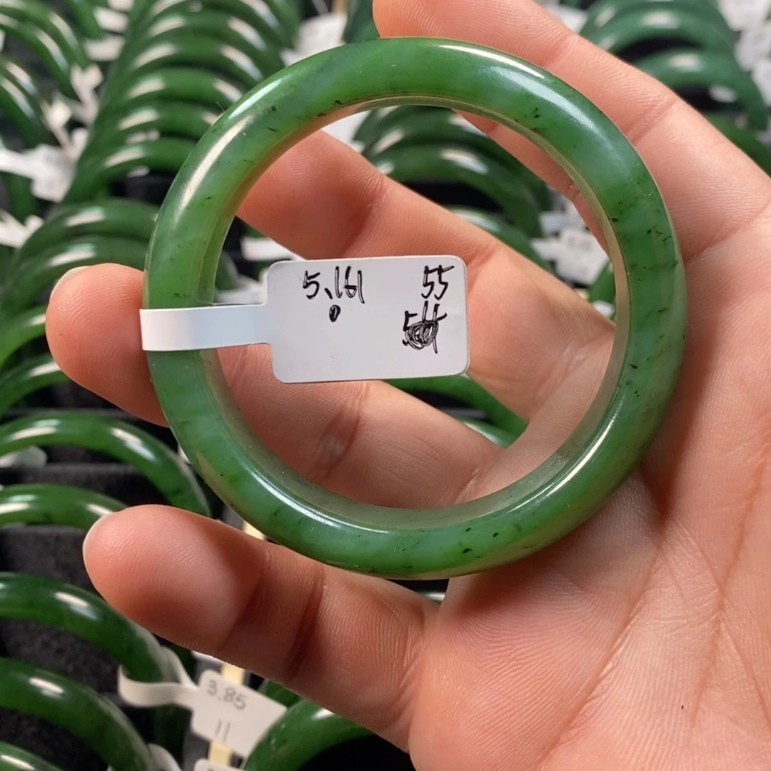 和田玉（碧玉）未镶嵌手镯微瑕55宽版
