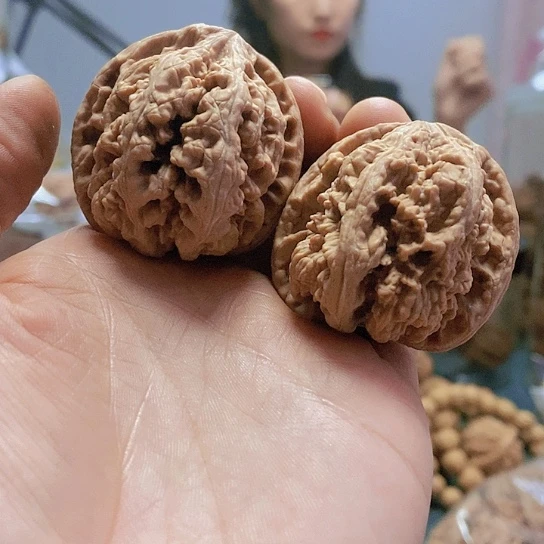 【闪购商品】把件文玩核桃41粗筋红皮