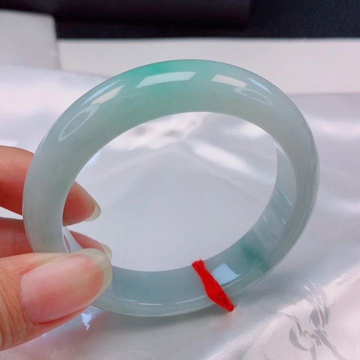 翡翠未镶嵌手镯51圈