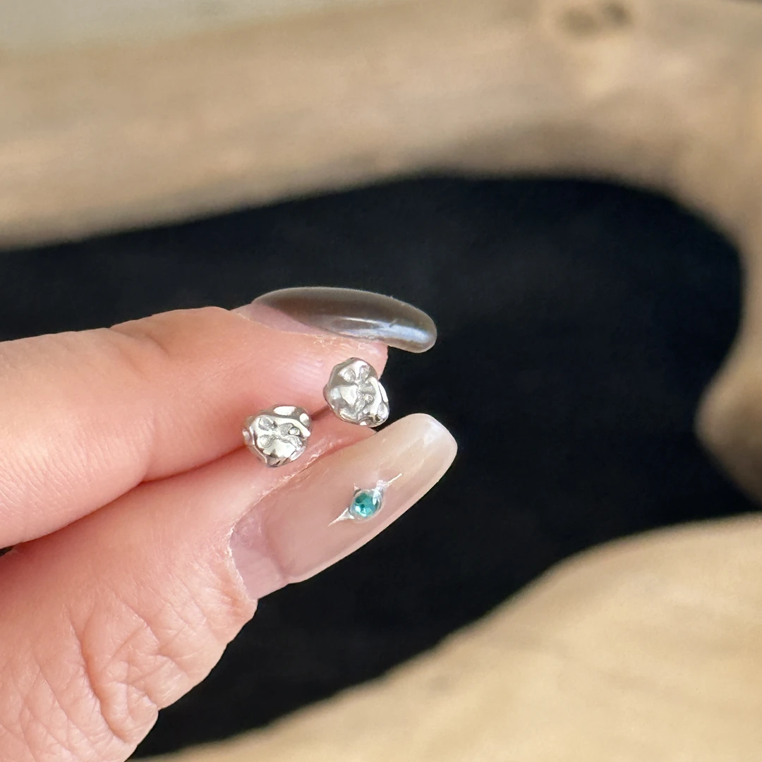 925银耳饰 原创设计时尚简约百搭气质女捶打小银豆银耳钉2#3955