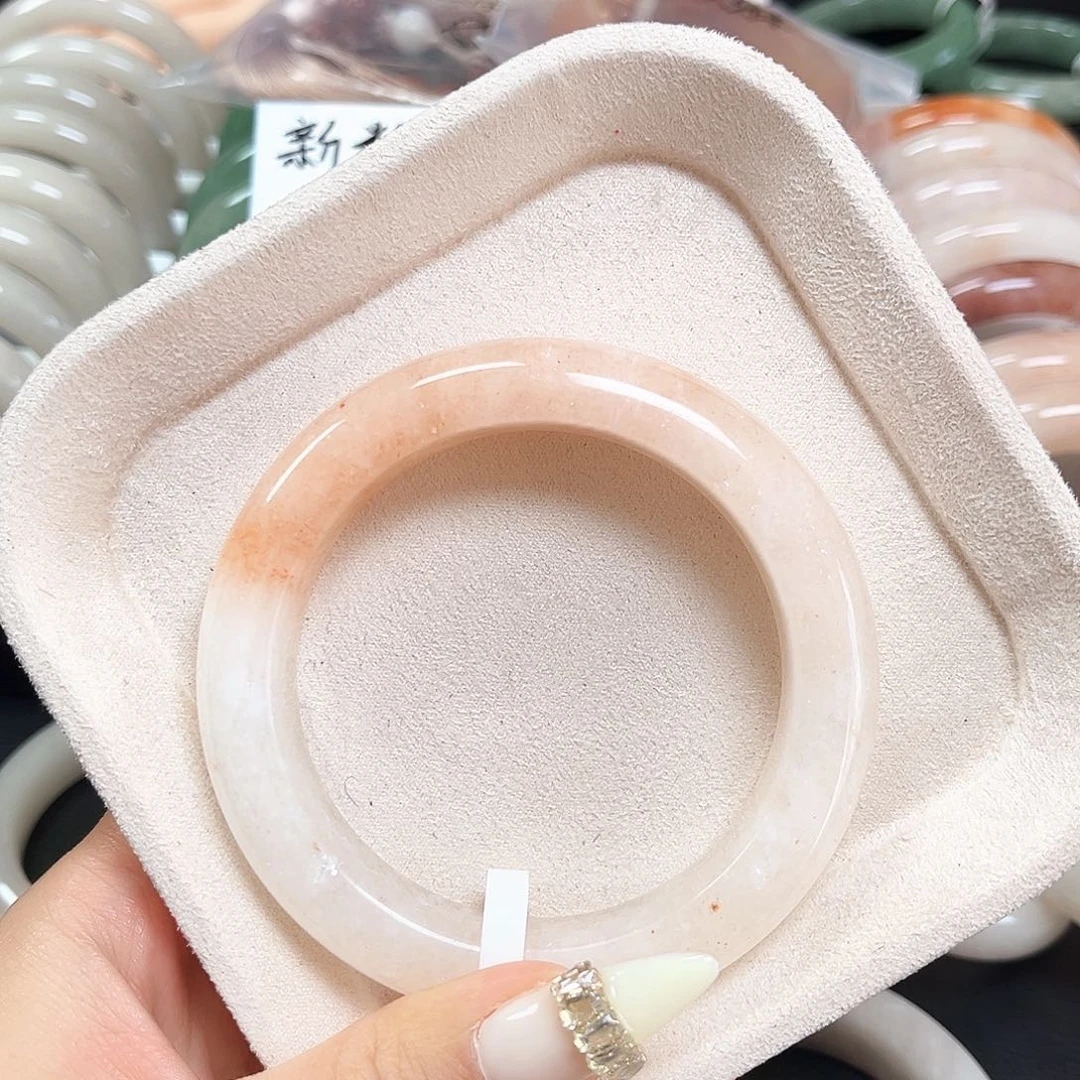 石英质玉未镶嵌手镯全品无暇6263圈口