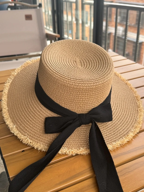 草帽铆钉女士编织平顶韩版蝴蝶结百搭遮阳帽春季时尚帽子春夏