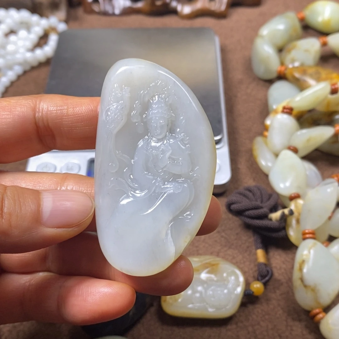 和田玉未镶嵌珠宝奇石