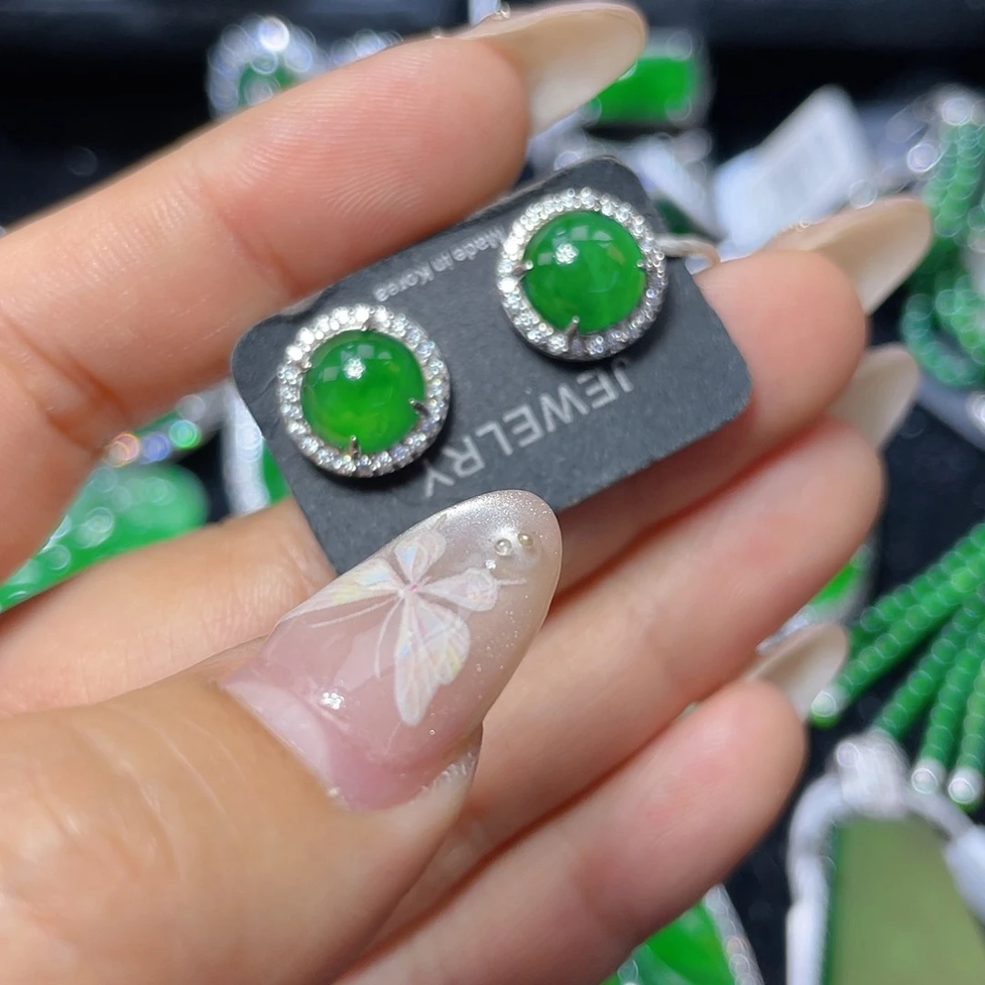 翡翠颈饰银S925镶嵌翡翠