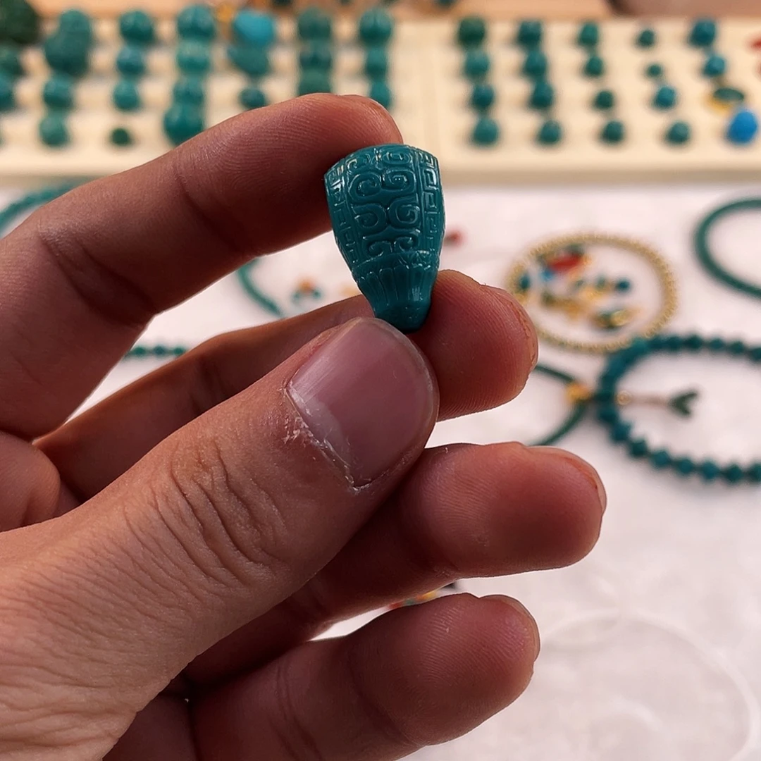 绿松石未镶嵌耳饰