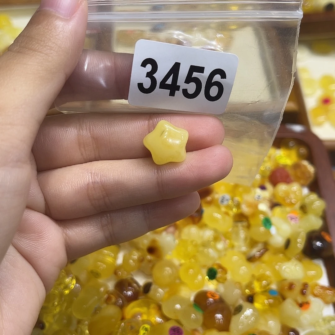 琥珀未镶嵌珠宝奇石