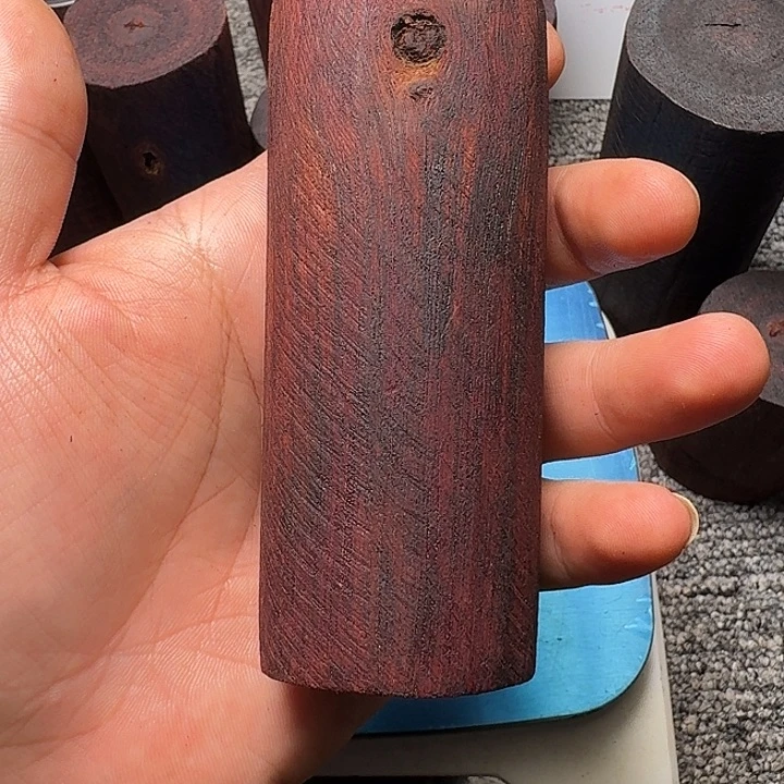 藤类降真香软红油164g手把件