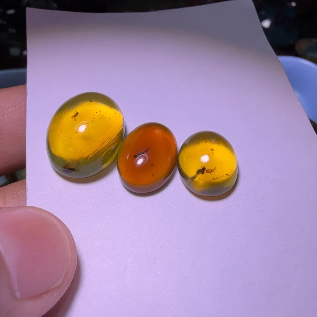 未镶嵌琥珀裸石布****风，