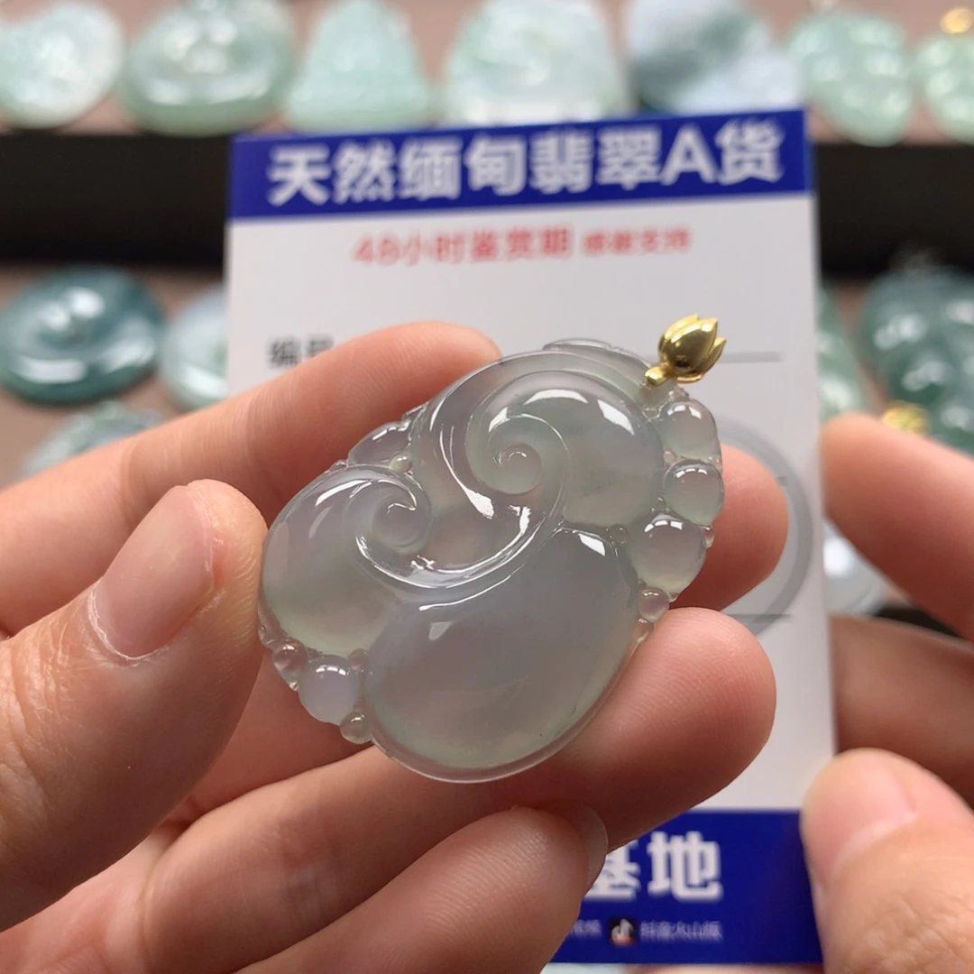 翡翠18K金镶嵌颈饰天然翡翠