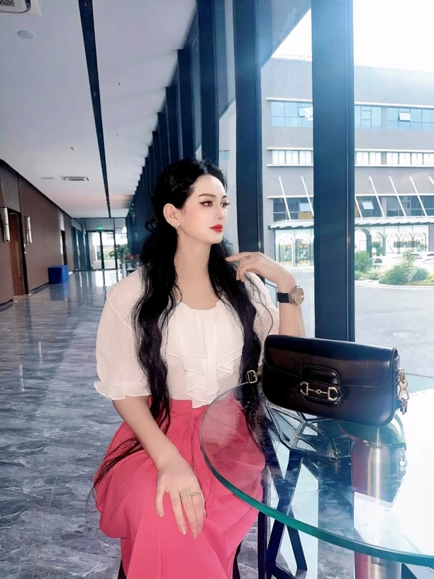 2025夏日限定两件套，设计感显瘦休闲阔腿裤，宽松高腰垂感拖地裤