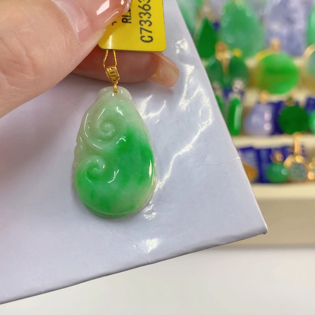 吊坠(不含链)18K金镶嵌翡翠