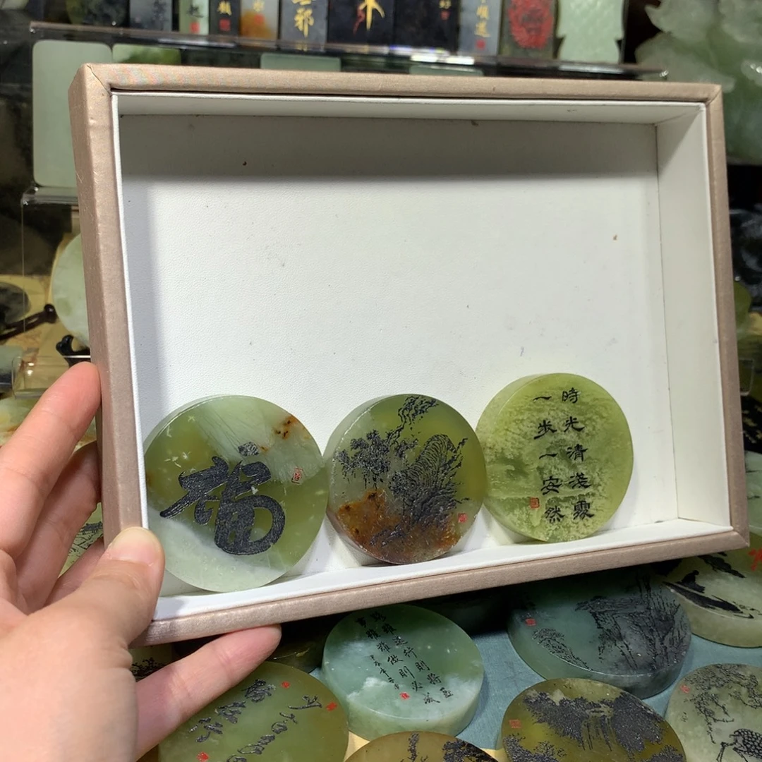 蛇纹石玉合金雕刻品