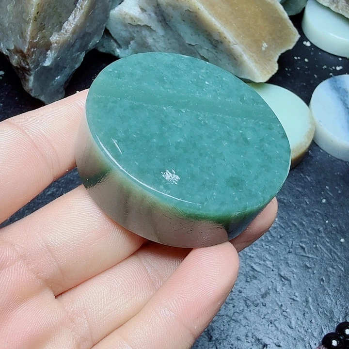 未镶嵌和田玉（糖玉）珠宝奇石