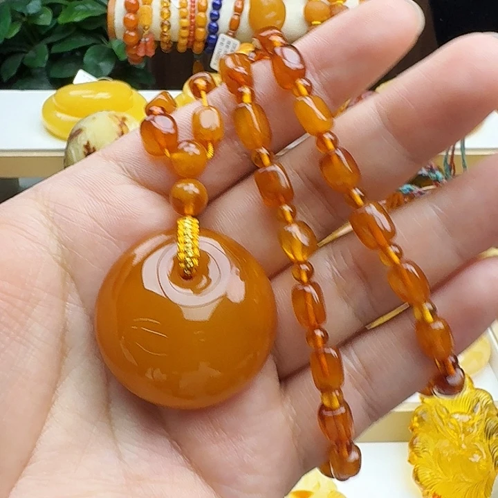 未镶嵌颈饰琥珀天然保真假一赔十