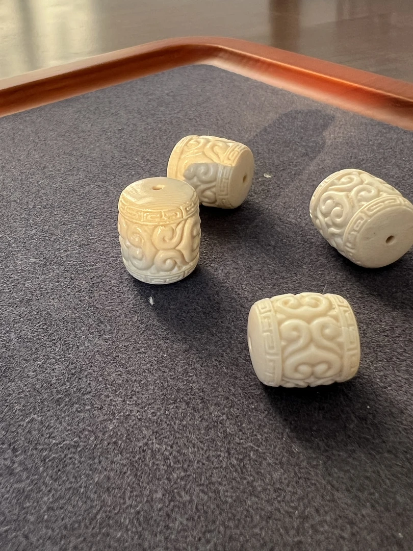 【百亿配饰】 天然猛犸牙【大号】祥云桶珠（14+随机发）