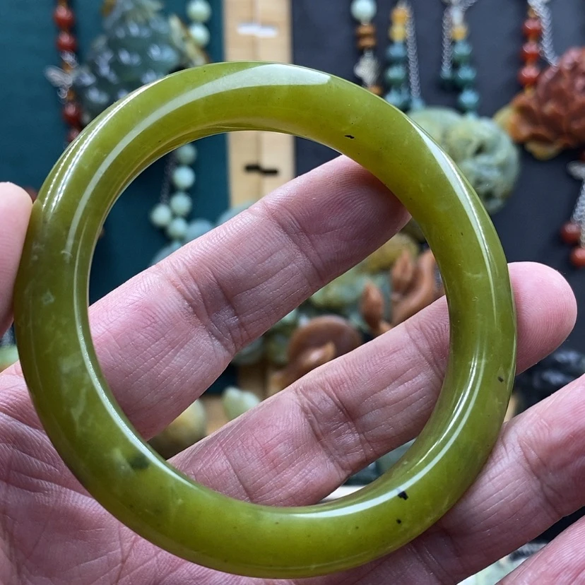 【闪购商品】未镶嵌蛇纹石玉手镯60