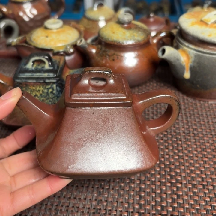 茶杯紫砂素四方壶170 C