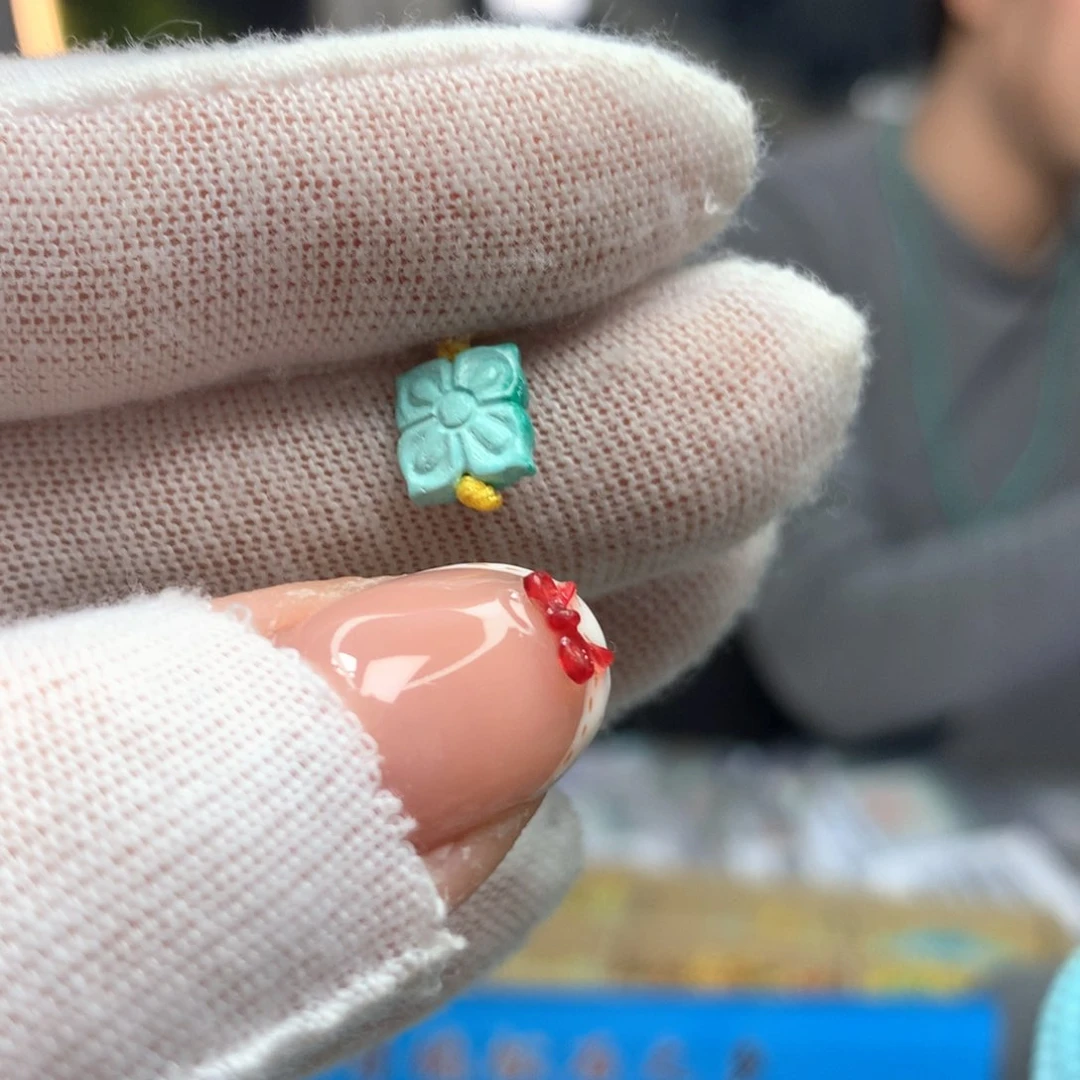 绿松石未镶嵌挂件