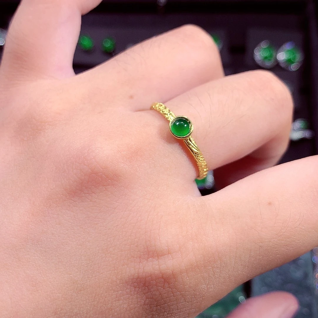 颈饰未镶嵌翡翠天然