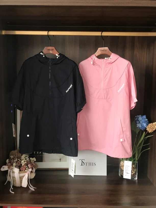 莫若5638刺绣短袖常规宽松型休闲风T恤女士连帽赫本风小香风