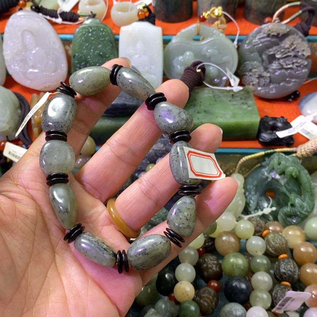 我***哥和田玉未镶嵌手链